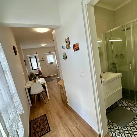 Best 72 - A Casinha Azul Do Visconde Vakantiehuis Peniche
